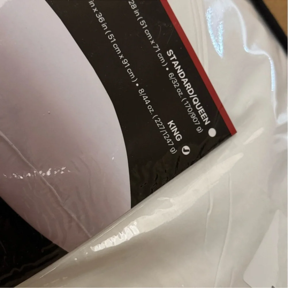 🎉LAST PIECE🎉BEAUTYREST BLACK Luxurious 20x36 Down And Feather‎ Blend Pillow